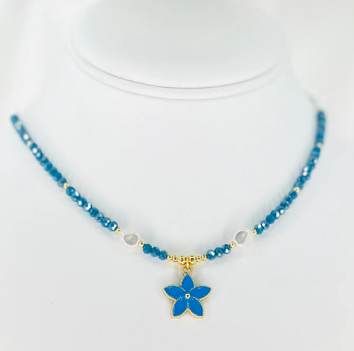 Flower Pendant Beaded Necklace