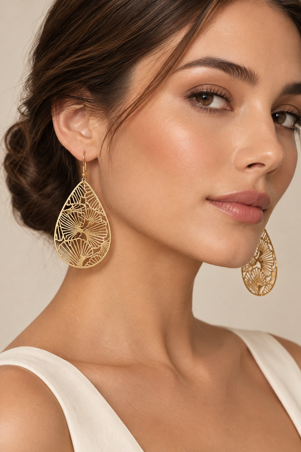 Tear Drop Shell Earrings